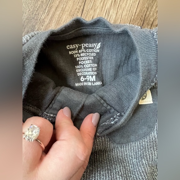 Easy Peasy Gray Romper size 6-9 Months - Picture 2 of 2